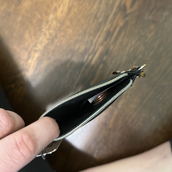 VICTORIA SECRET COIN PURSE - Picture 6 of 6